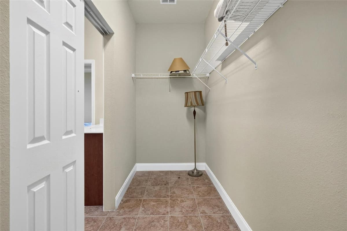 3164 CONNEMARA DRIVE — photo 31 of 53