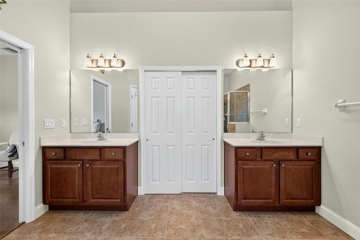 3164 CONNEMARA DRIVE — photo 27 of 53