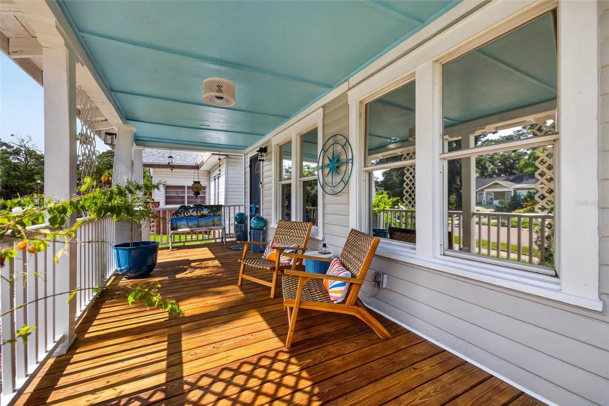 2042 14TH STREET — photo 5 of 36