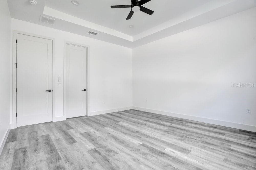 551 DOWLING CIRCLE — photo 21 of 41