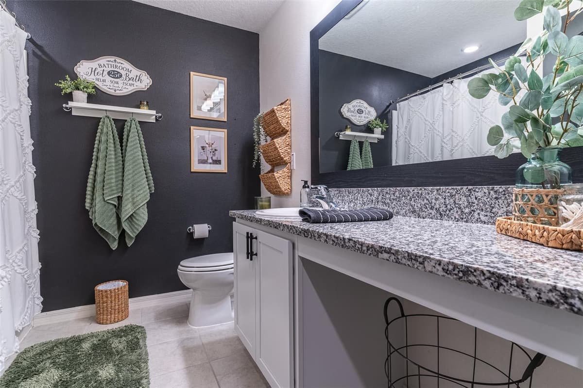 615 VALRI PARK DRIVE — photo 17 of 37