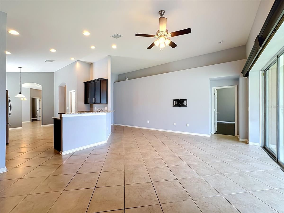 10110 HOLLAND ROAD — photo 37 of 98