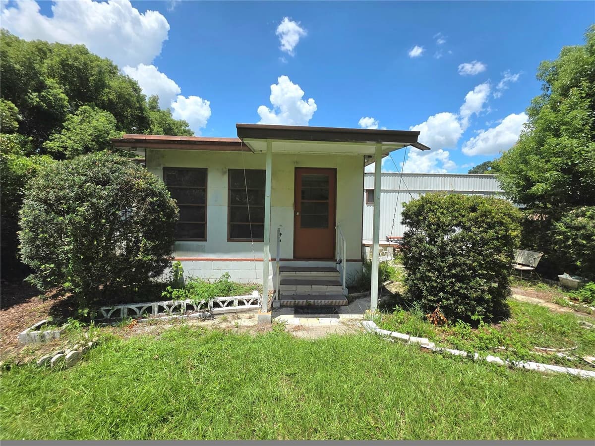 33600 ISABELLE DRIVE — photo 8 of 61
