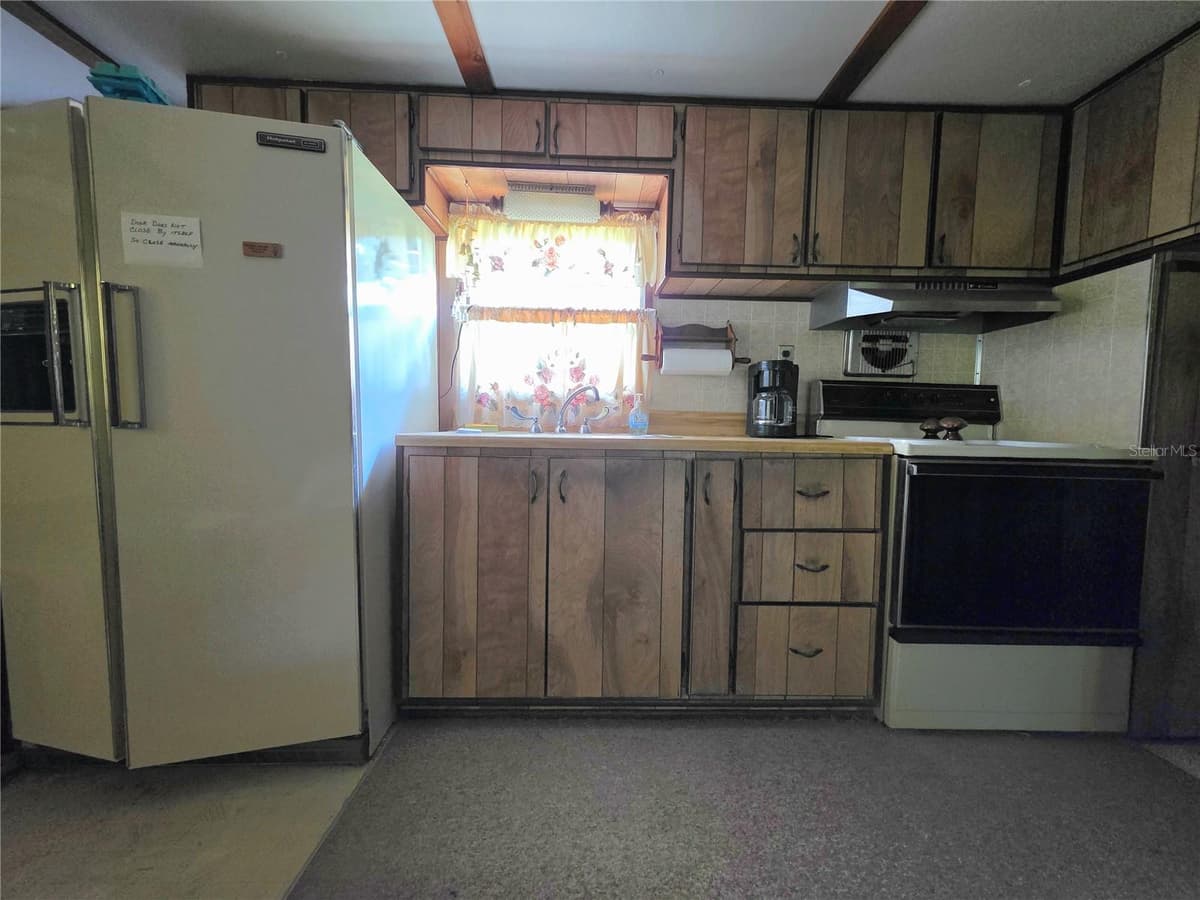 33600 ISABELLE DRIVE — photo 45 of 61