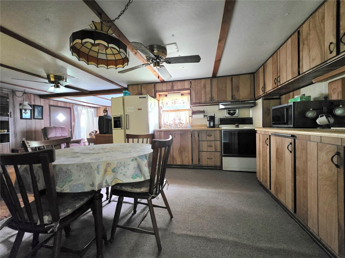 33600 ISABELLE DRIVE — photo 44 of 61
