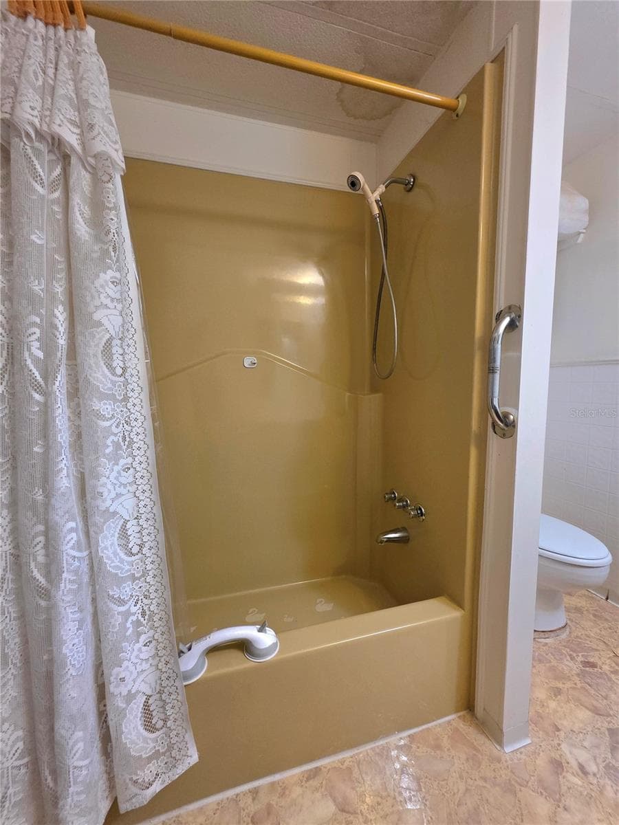 33600 ISABELLE DRIVE — photo 25 of 61