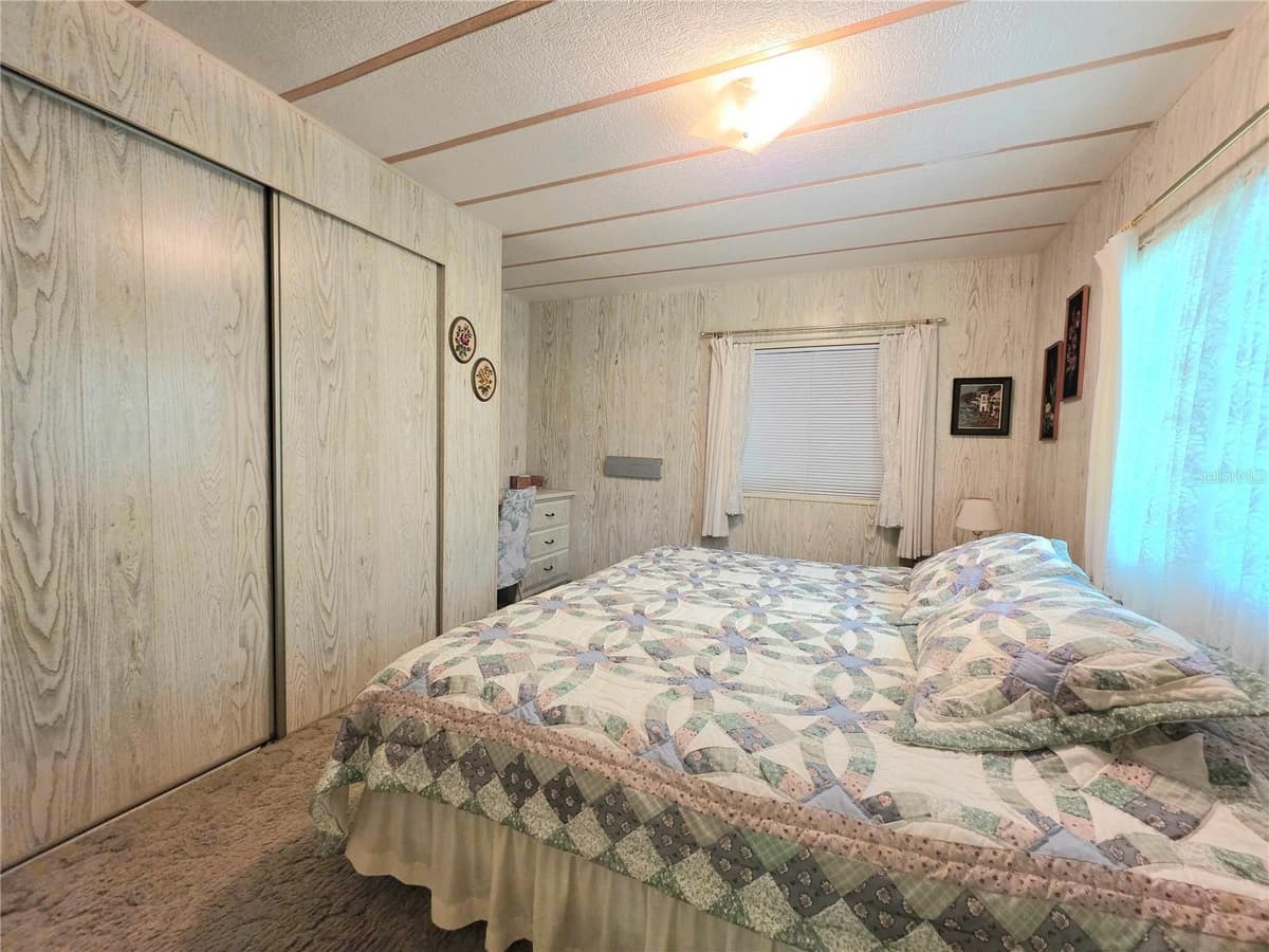 33600 ISABELLE DRIVE — photo 38 of 61
