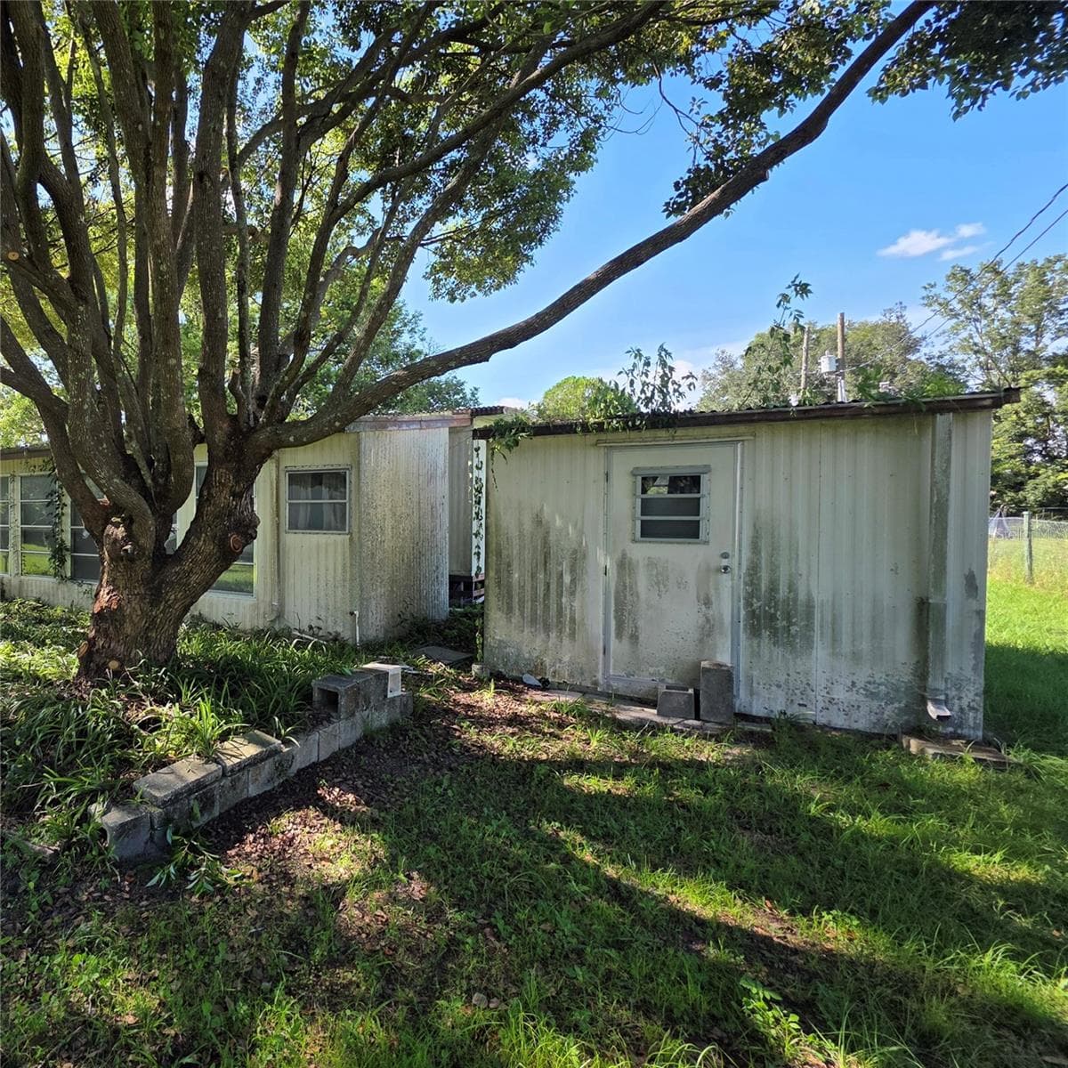 33600 ISABELLE DRIVE — photo 60 of 61