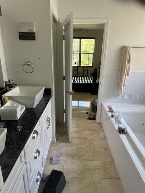 5040 48TH COURT — photo 15 of 47