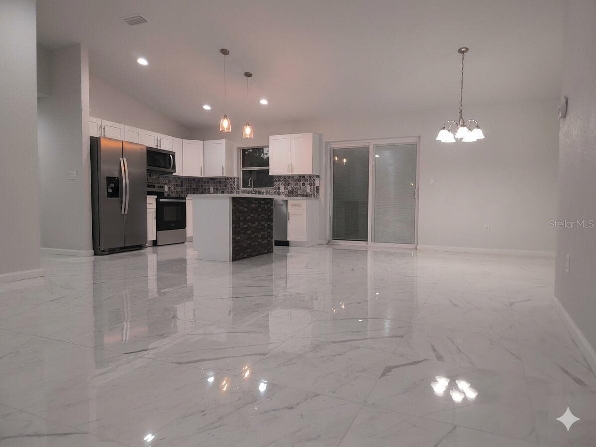 5609 LAKEWOOD ROAD — photo 5 of 18