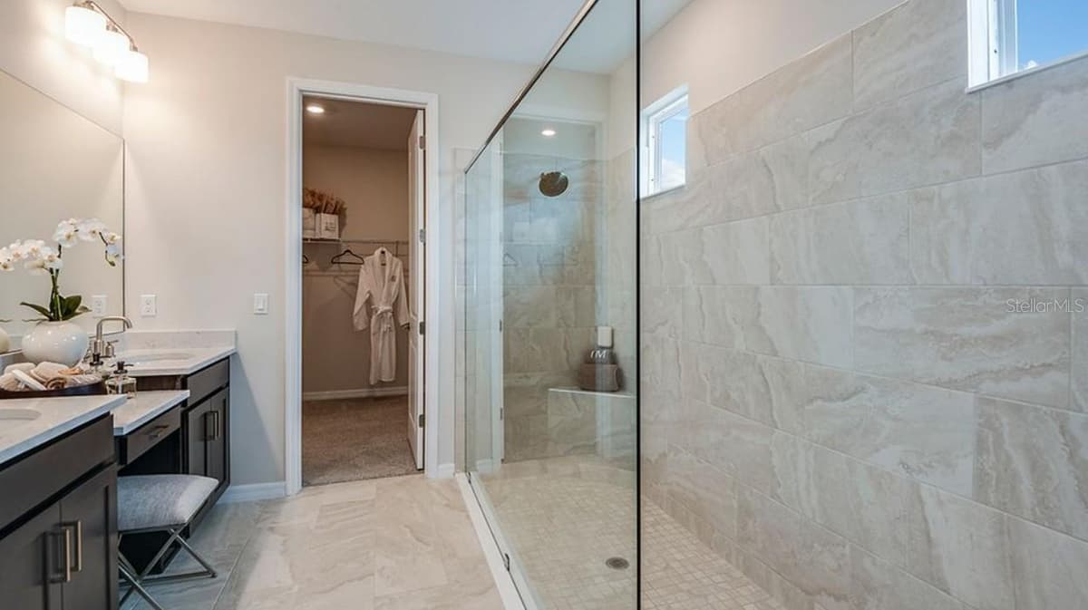 5210 EDENMORE STREET — photo 5 of 33