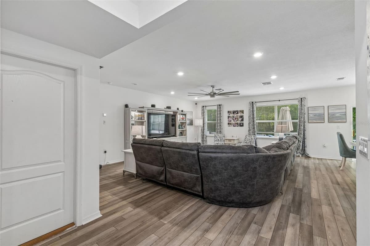 10501 RED COACH STREET — photo 20 of 100