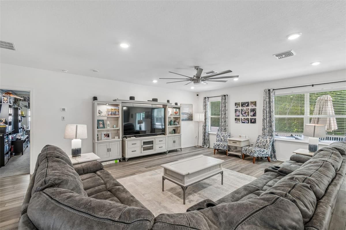10501 RED COACH STREET — photo 23 of 100
