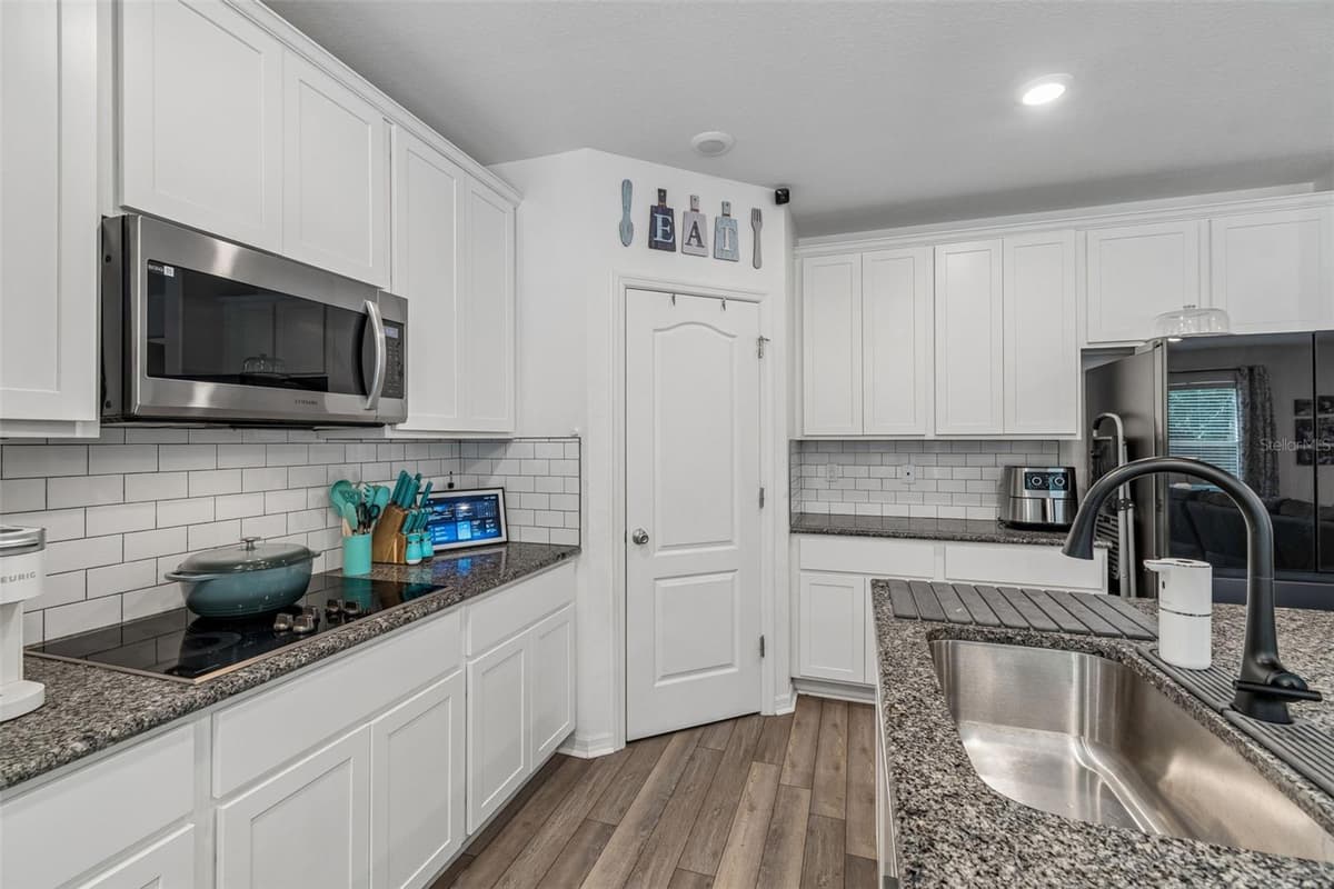 10501 RED COACH STREET — photo 34 of 100