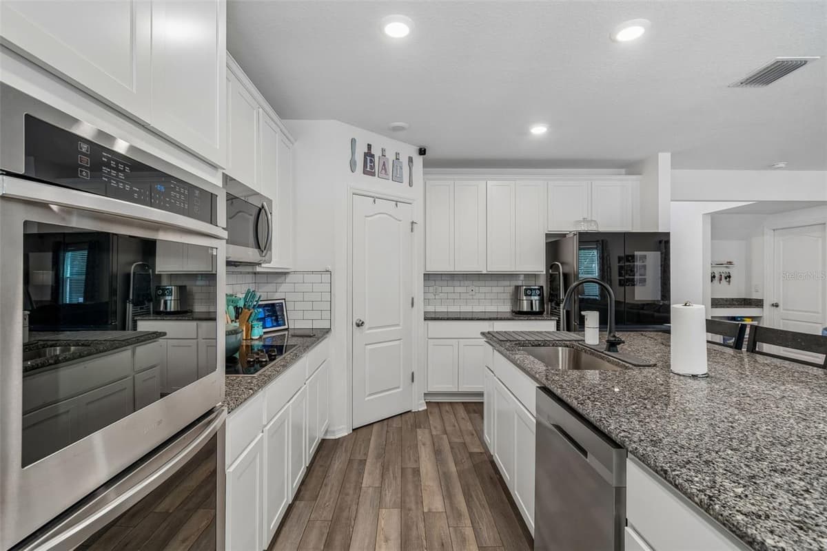 10501 RED COACH STREET — photo 33 of 100