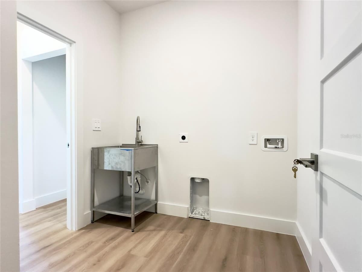 140 LINDA LEE DRIVE — photo 14 of 72