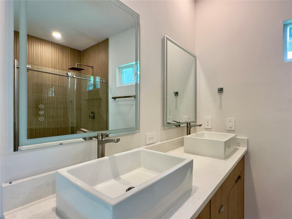 140 LINDA LEE DRIVE — photo 42 of 72