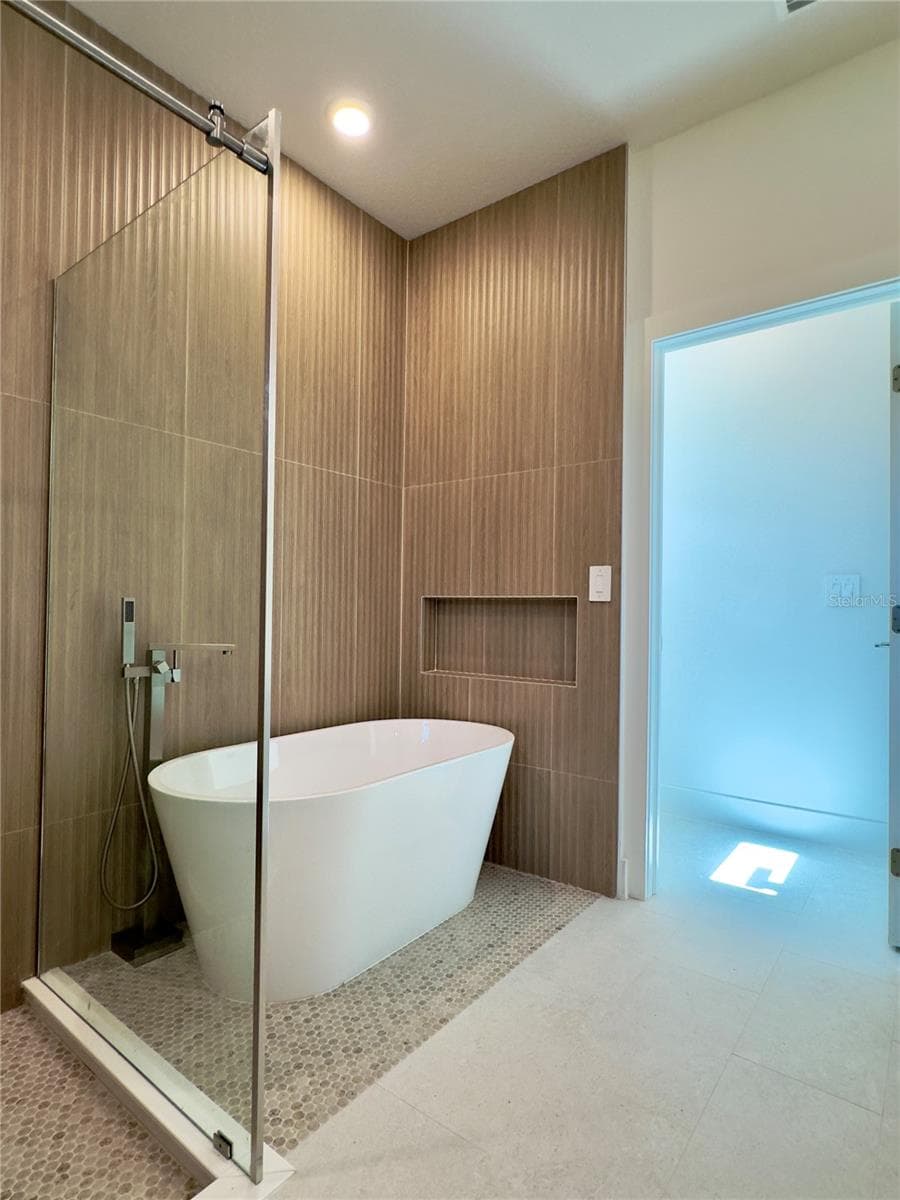 140 LINDA LEE DRIVE — photo 43 of 72