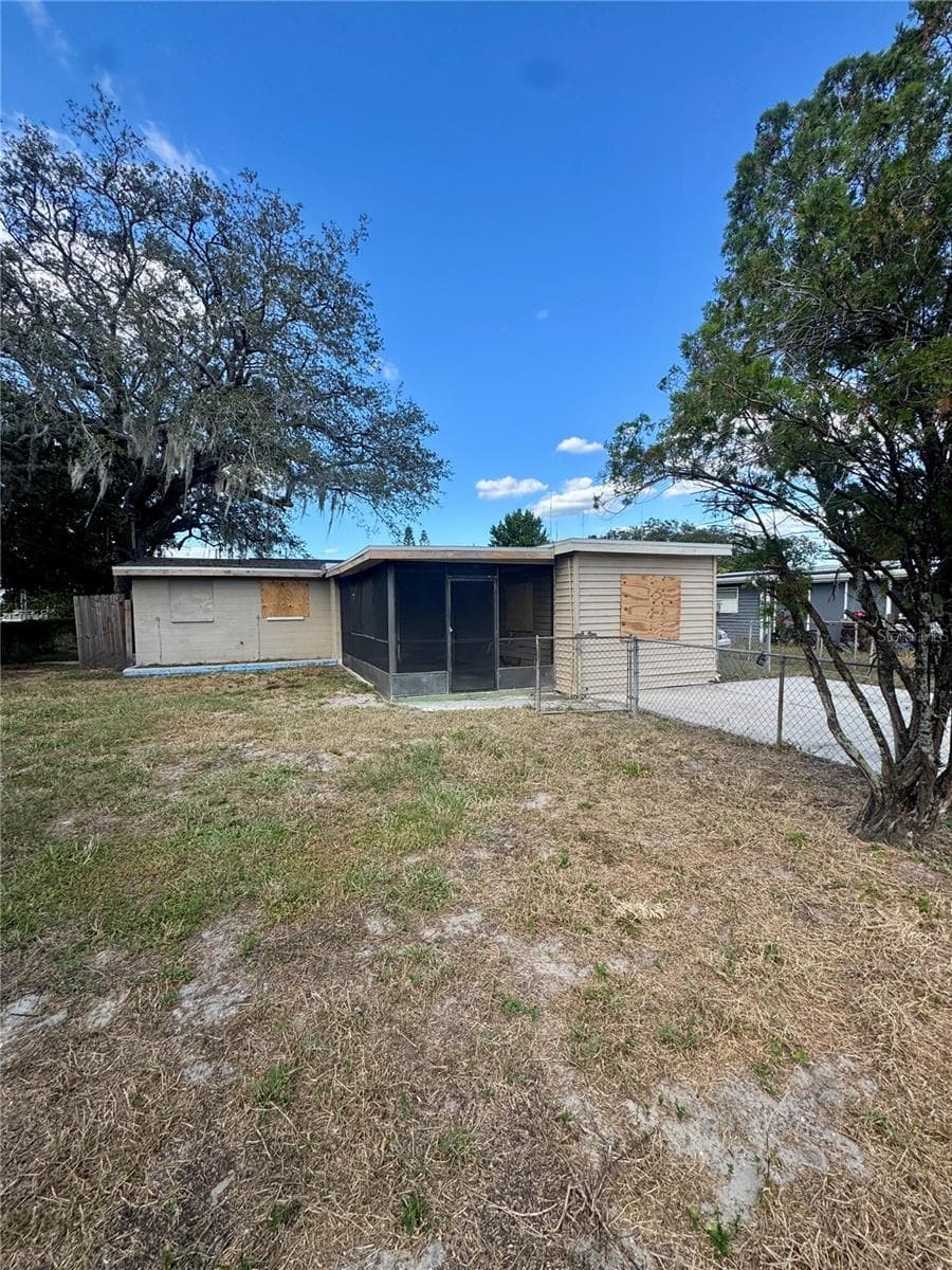 7204 CAYUGA STREET — photo 1 of 22