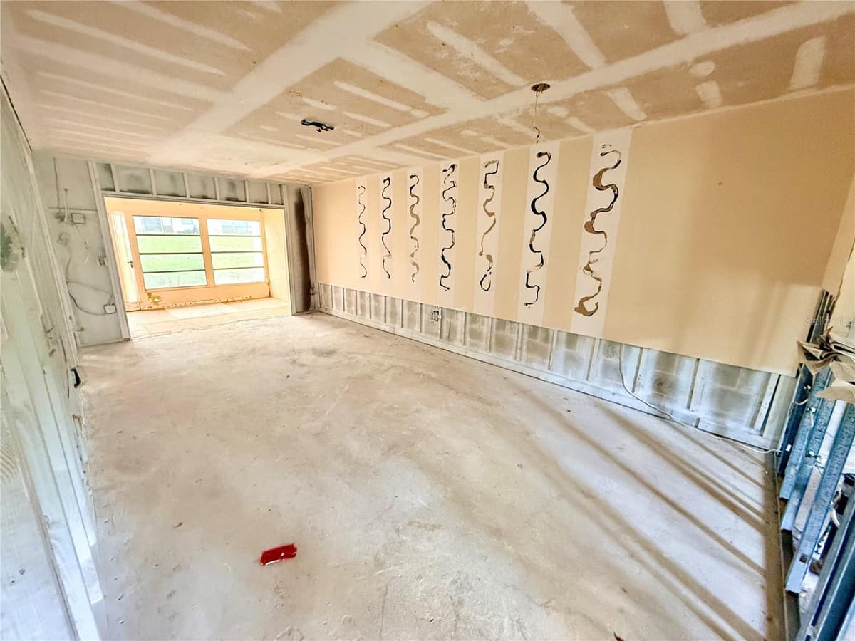 1380 MISSION CIRCLE — photo 5 of 18