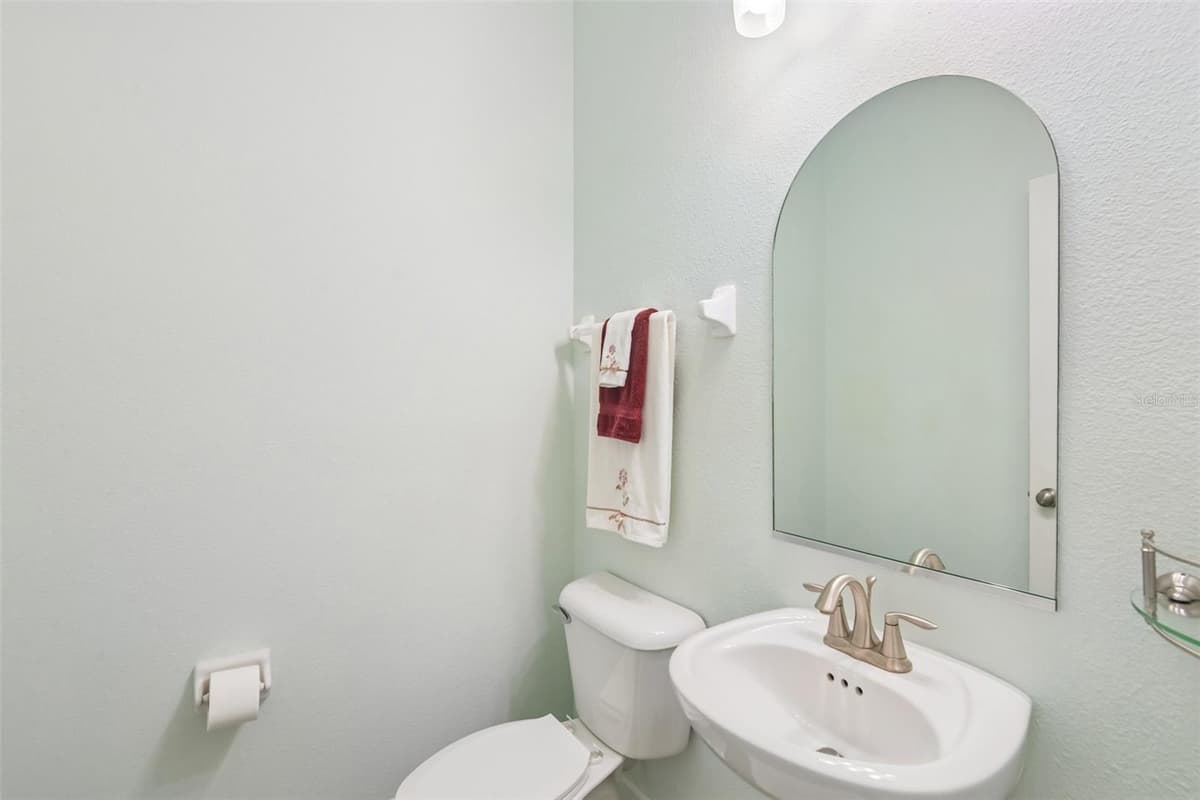 4586 GRAND LAKESIDE DRIVE — photo 29 of 65