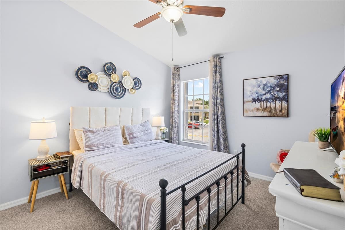 6105 OLIVEDALE DRIVE — photo 19 of 48