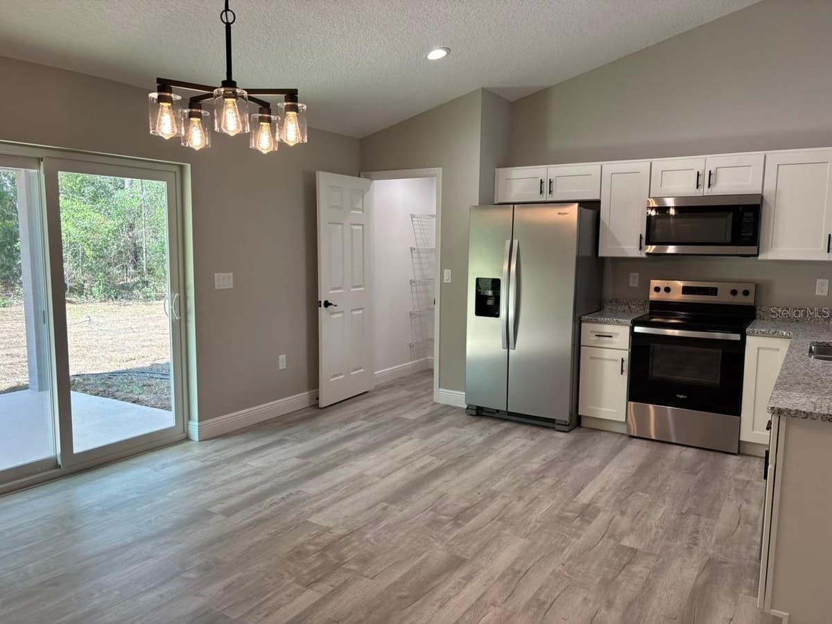 3175 CAMILO DRIVE — photo 13 of 28