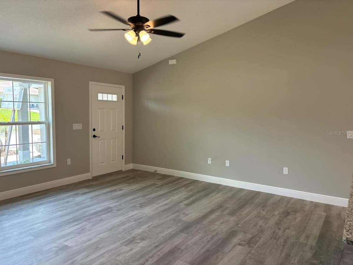 3175 CAMILO DRIVE — photo 9 of 28