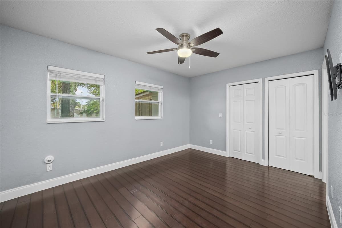 1520 CHURCH AVENUE — photo 15 of 33