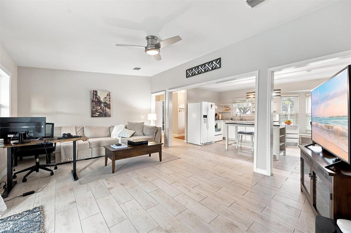 670 KIRKLAND CIRCLE — photo 15 of 47