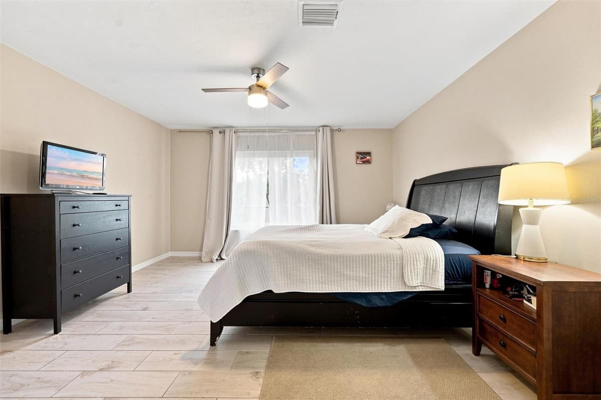 670 KIRKLAND CIRCLE — photo 17 of 47