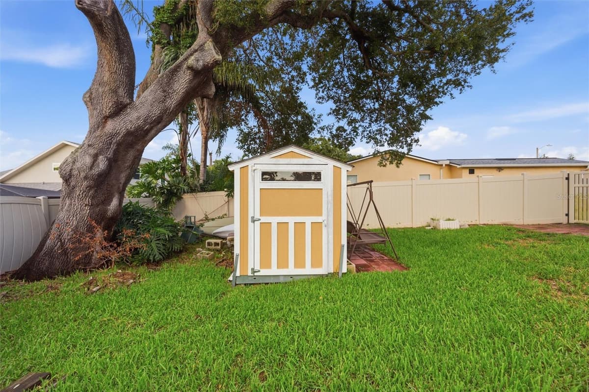 670 KIRKLAND CIRCLE — photo 42 of 47