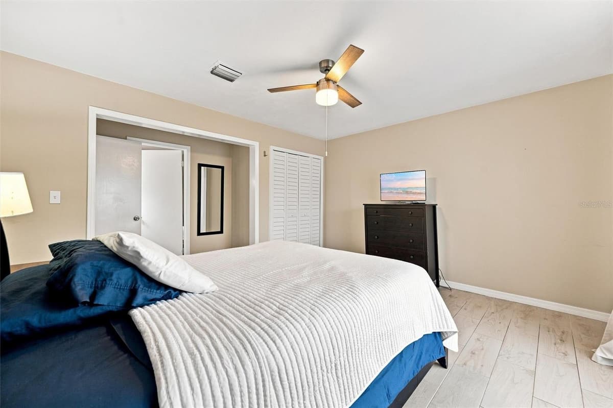 670 KIRKLAND CIRCLE — photo 18 of 47