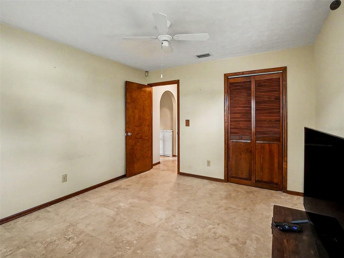 4870 CITRUS OAK LANE — photo 24 of 38