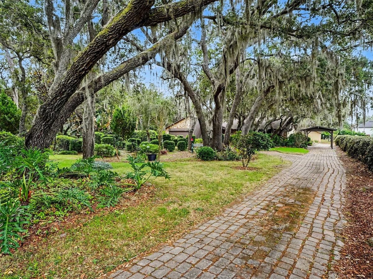4870 CITRUS OAK LANE — photo 36 of 38