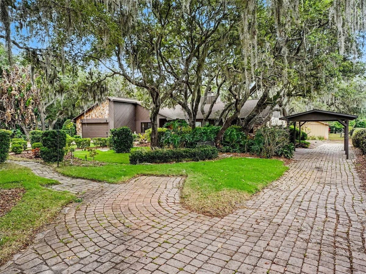 4870 CITRUS OAK LANE — photo 5 of 38