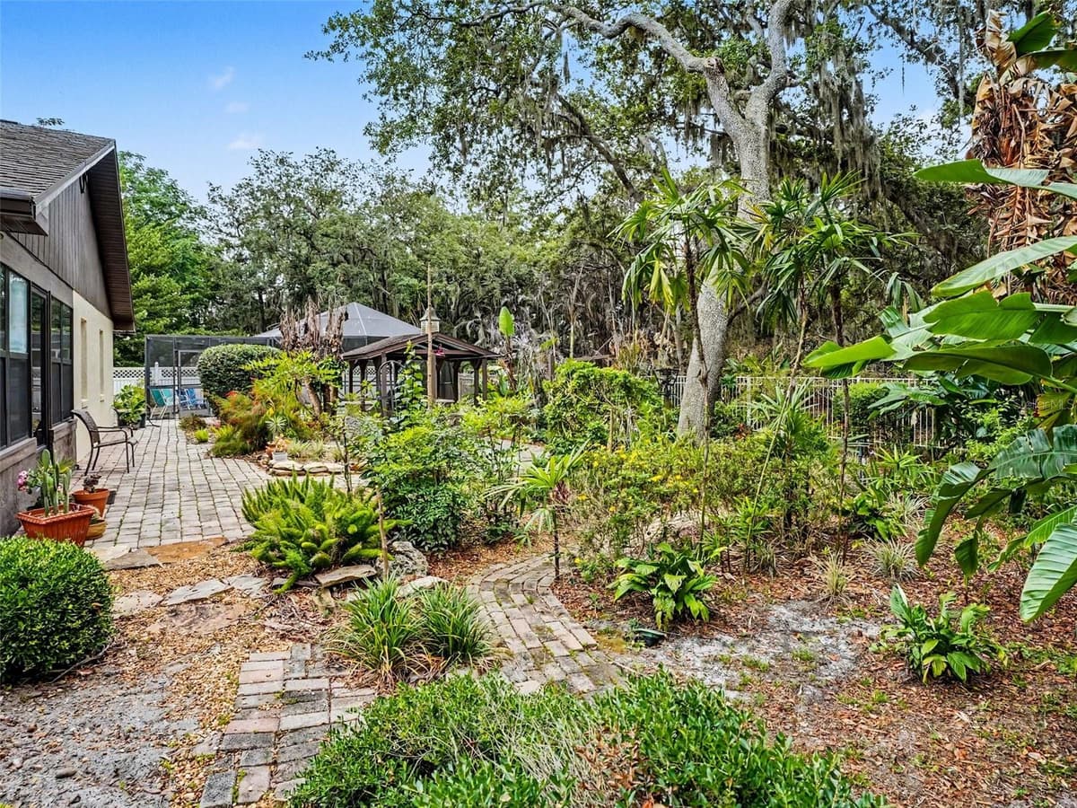 4870 CITRUS OAK LANE — photo 4 of 38