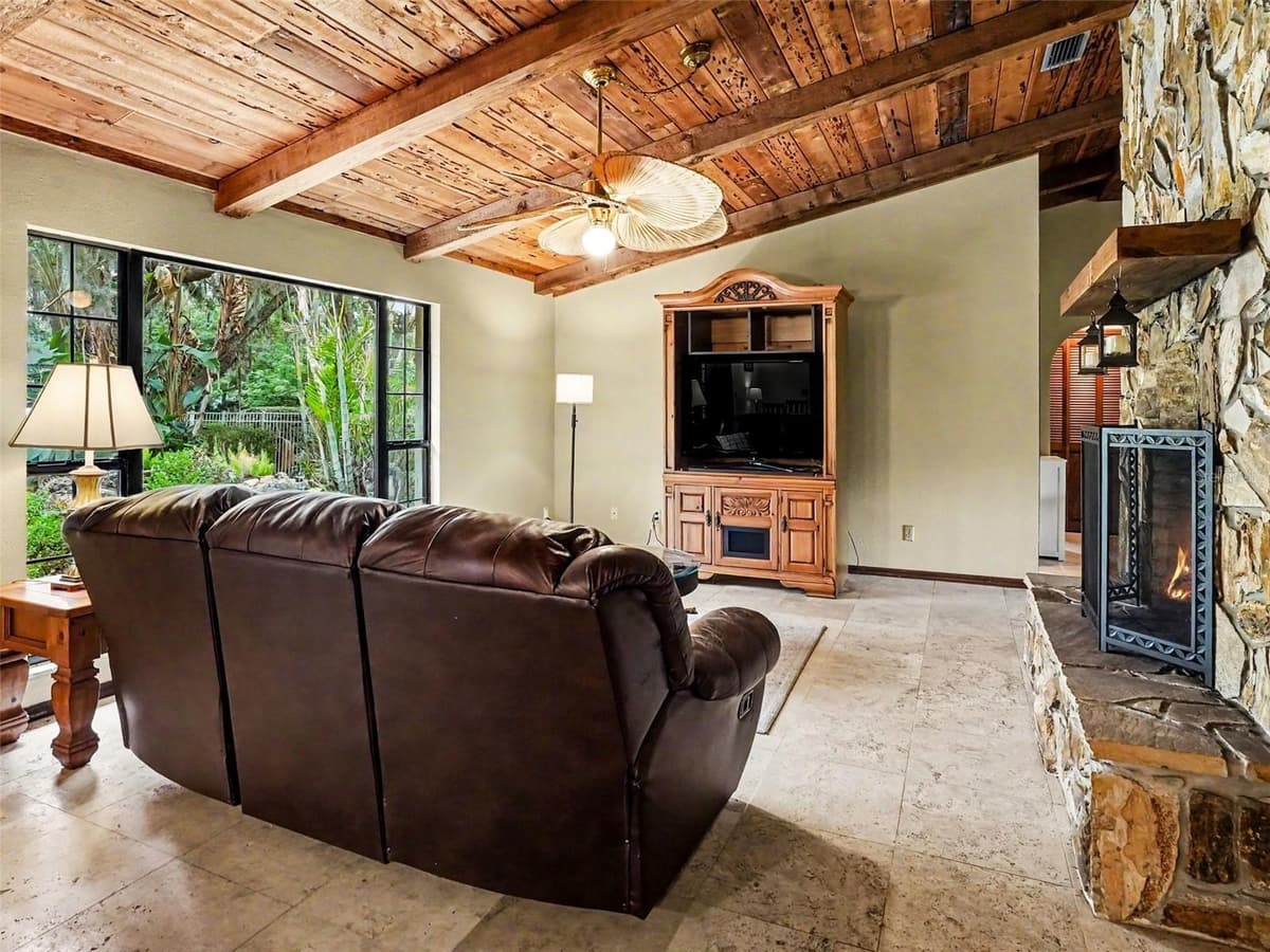 4870 CITRUS OAK LANE — photo 13 of 38