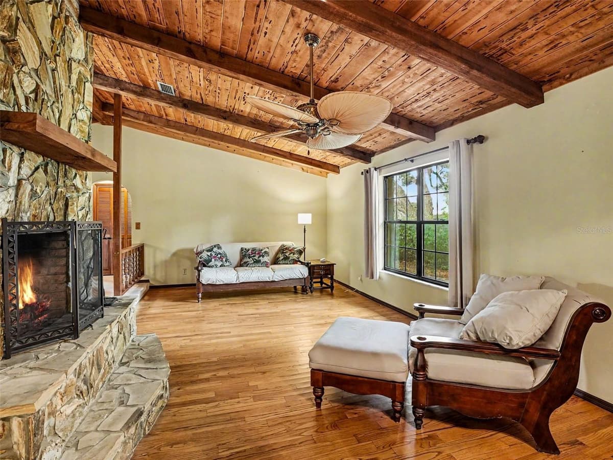 4870 CITRUS OAK LANE — photo 9 of 38