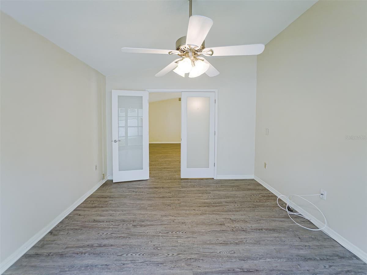 2022 NASH DRIVE — photo 17 of 48