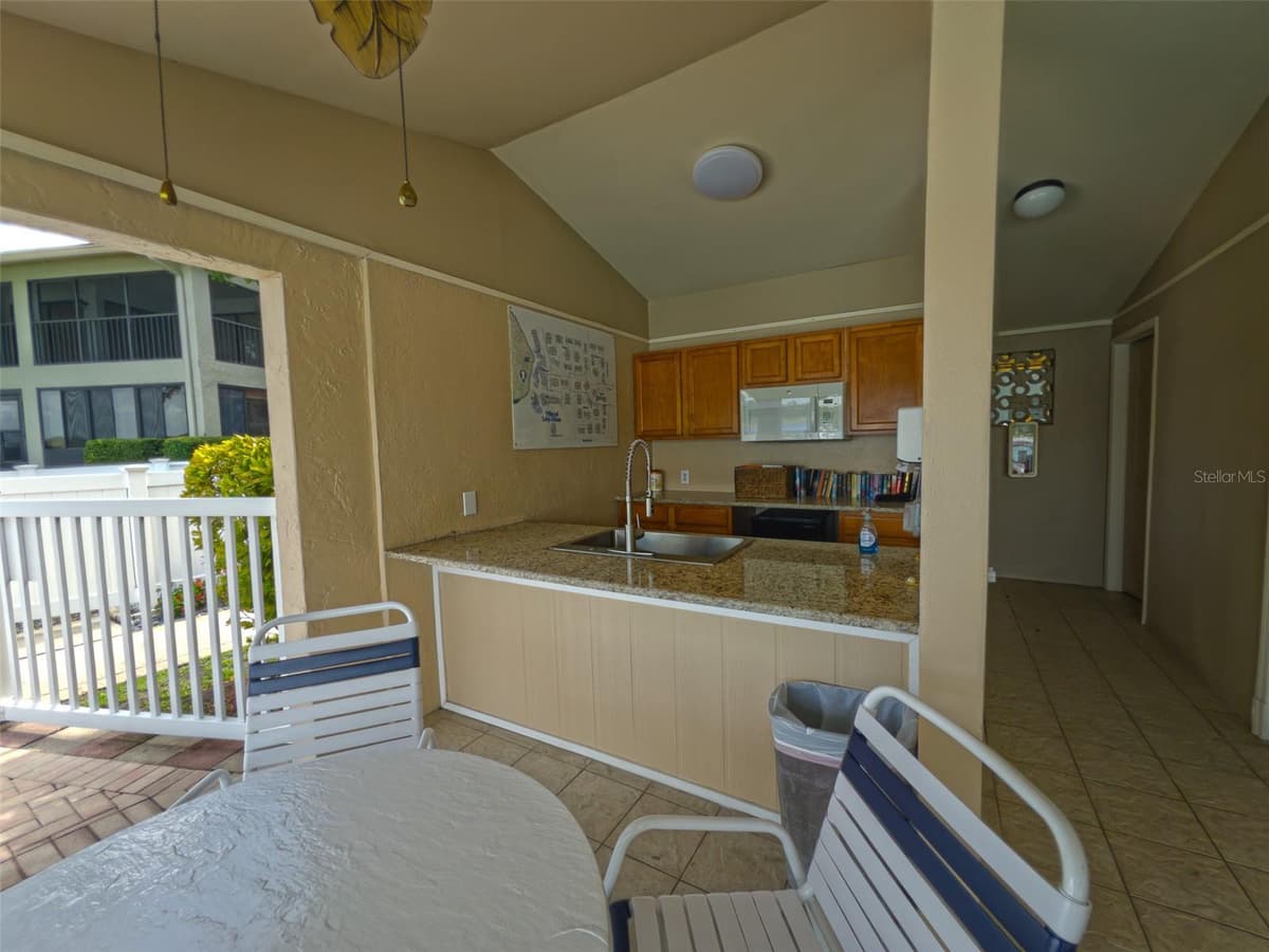 2022 NASH DRIVE — photo 36 of 48