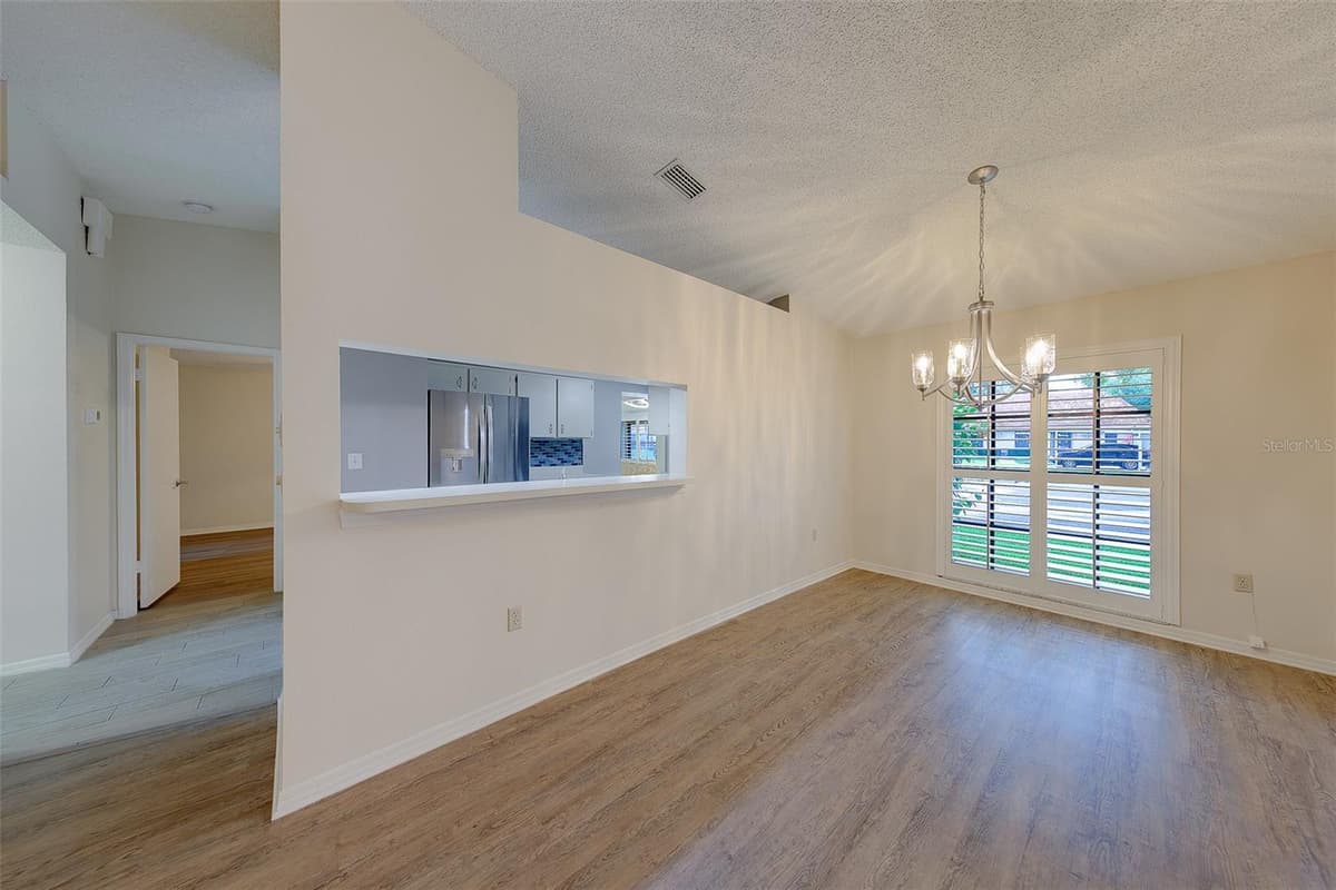 2022 NASH DRIVE — photo 10 of 48