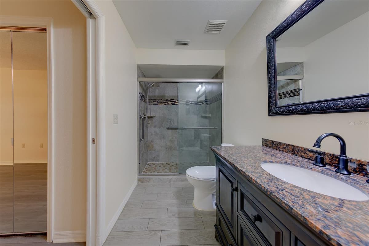 2022 NASH DRIVE — photo 23 of 48