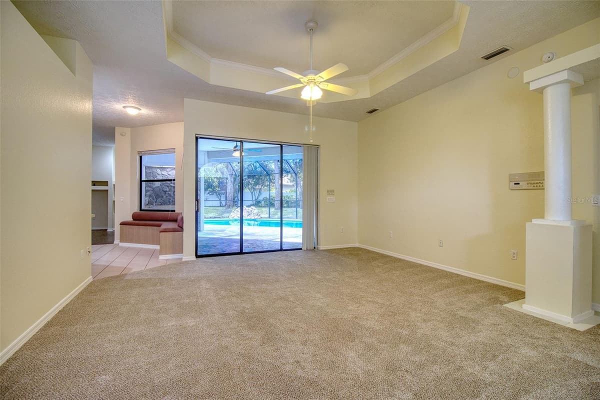 18608 AUTUMN LAKE BOULEVARD — photo 7 of 34