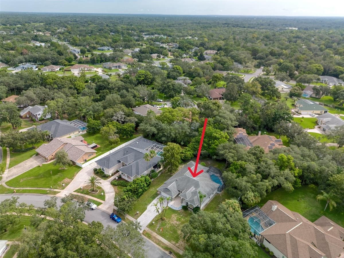18608 AUTUMN LAKE BOULEVARD — photo 33 of 34
