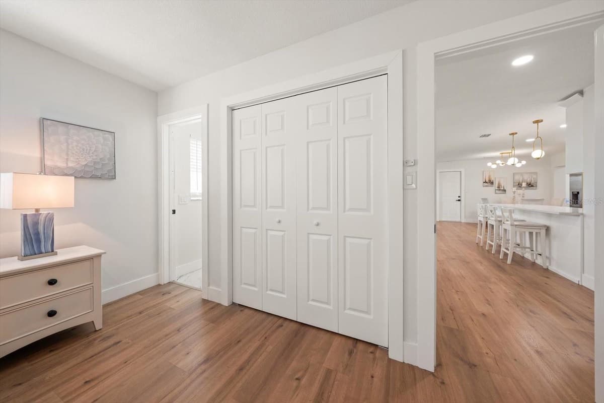 8879 111TH STREET — photo 14 of 38