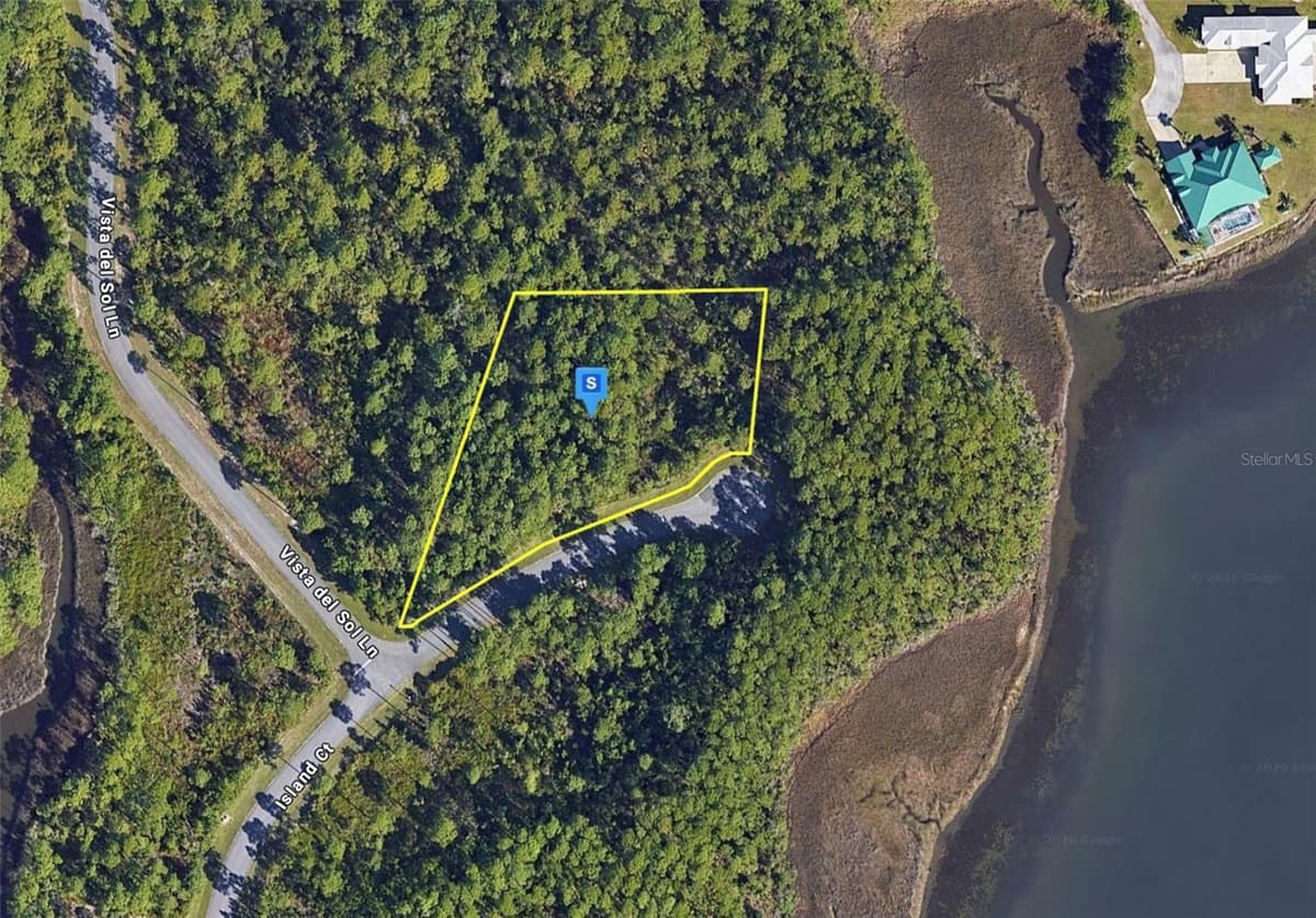 702 ISLAND COURT — photo 1 of 4