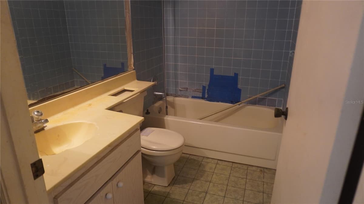 90 HIGHLAND AVENUE — photo 7 of 14