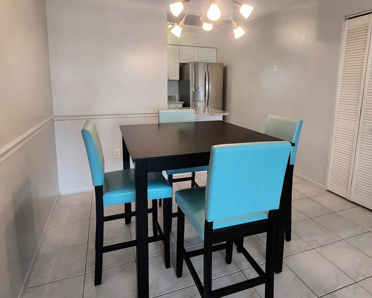 4215 BAY DRIVE — photo 6 of 19