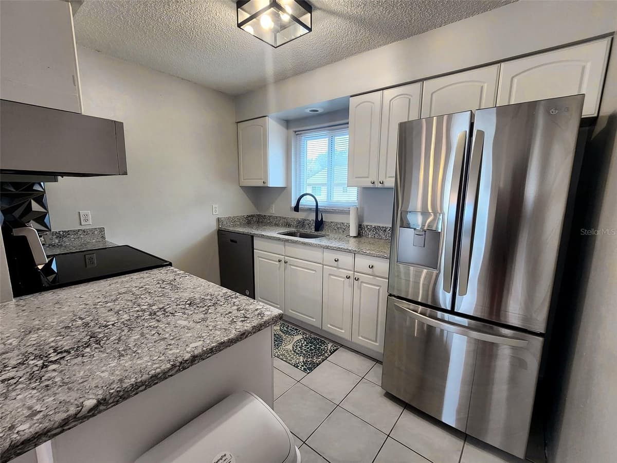 4215 BAY DRIVE — photo 7 of 19
